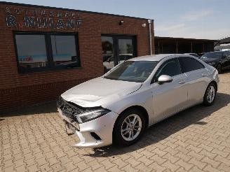 Avarii autoturisme Mercedes A-klasse A 180 D STYLE LEER LED 2019/6