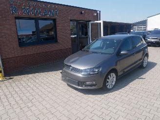 krockskadad bil auto Volkswagen Polo HIGHLINE 2016/11
