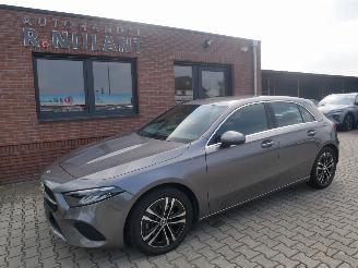 krockskadad bil auto Mercedes A-klasse A 200 PROGRESSIVE LED ACC 2023/10
