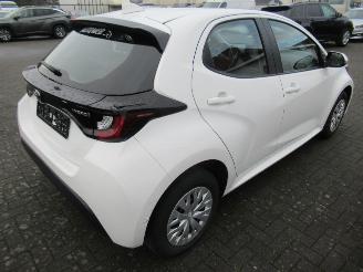 Toyota Yaris 1.5HYBRID Aut. 56.200km  Climat Camera CruiseControl....... picture 4