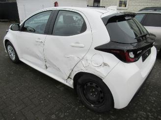 Toyota Yaris 1.5HYBRID Aut. 56.200km  Climat Camera CruiseControl....... picture 6