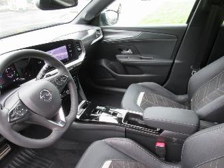 Opel Mokka 1.2T 130 Aut.Ultimate Airco-Aut HalfLeer Navi Camera StoelVerwarming...... picture 13