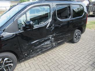 Toyota ProAce Proace City 1.5D 130pk AUT. Lang 7-Zits Climatronic Navi Camera Stoel/StuurVerwarming Keyless-Go picture 9