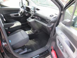 Toyota ProAce Proace City 1.5D 130pk AUT. Lang 7-Zits Climatronic Navi Camera Stoel/StuurVerwarming Keyless-Go picture 15