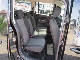 Toyota ProAce Proace City 1.5D 130pk AUT. Lang 7-Zits Climatronic Navi Camera Stoel/StuurVerwarming Keyless-Go picture 24