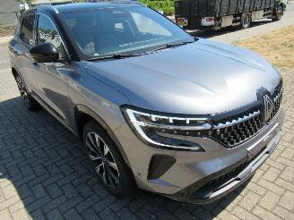 Schadeauto Renault Austral 1.2T 130pk MildHybrid TECHNO Climatronic HalfLeer Panorama-D Navi 360Cam ...... 2023/5