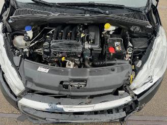 Peugeot 208 1.2 PureTech Active picture 9