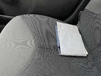 Peugeot 107 1.0 Blue Lease picture 8