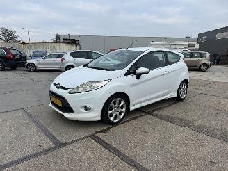 krockskadad bil auto Ford Fiesta 1.4 trend 2009/1