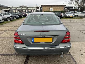 Mercedes E-klasse 240 Elegance picture 12