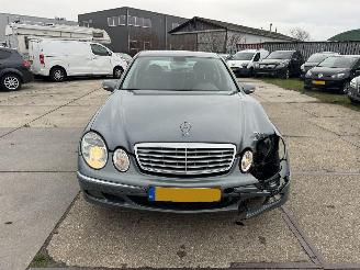 Mercedes E-klasse 240 Elegance picture 11