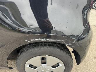 Volkswagen Up! 1.0 Move up picture 14