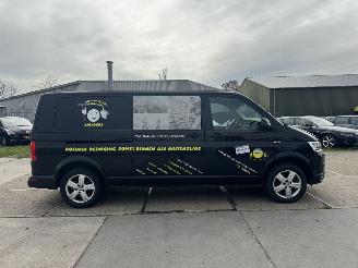 Volkswagen Transporter 2.0 TDI L2H1 DC Highline picture 26