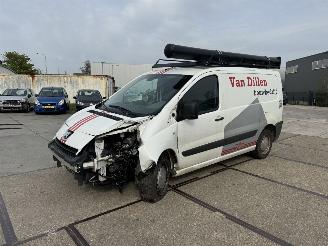 Unfall Kfz Van Peugeot Expert 2.0 HDI 2013/11