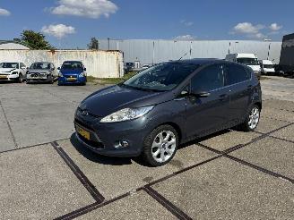skadebil auto Ford Fiesta 1.6 TDCI Titanium 2011/2