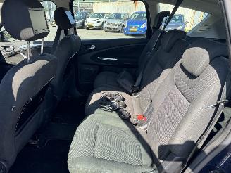 Ford S-Max 1.6 Ecoboost Titanium picture 10