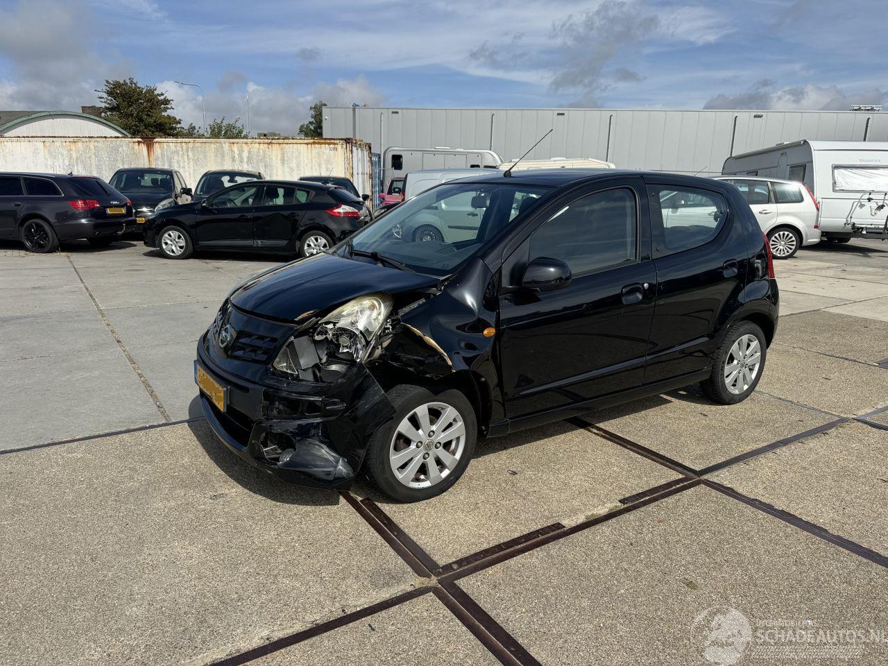 Nissan Pixo 1.0 Looks