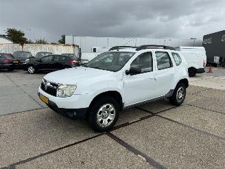 škoda osobní automobily Dacia Duster 1.6 Laureate 2 wd 2011/2