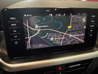Skoda Kamiq Ambition PANO AUTOMAAT Keyless entry & GO Achteruitrijcamera trekhaak picture 30