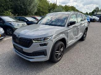 Skoda Kodiaq Sportline 2.0  4x4 WD 190pk Pano led kuipstoelen Leder picture 10