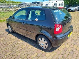 Volkswagen Polo 1.4 AUTOMAAT + Apk picture 3
