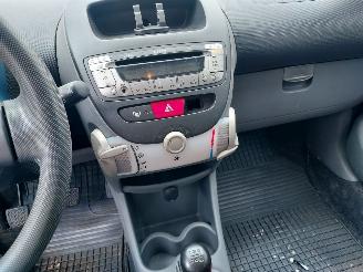 Toyota Aygo 5 deurs picture 6