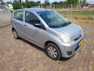 krockskadad bil auto Daihatsu Cuore  2010/8