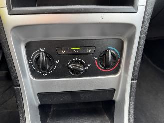 Peugeot 308 SW 1.6 HDi 80Kw AIRCO picture 20