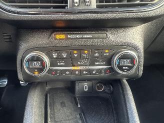 Ford Focus 1.0 Ecoboost ST Line picture 24