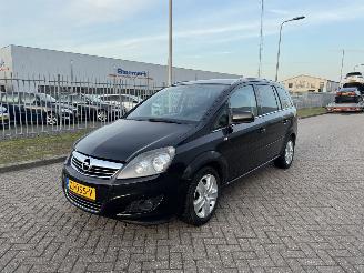 krockskadad bil auto Opel Zafira 1.6 Cosmo 85Kw 7-Persoons 2011/10