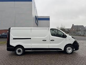 Nissan NV300 1.6 DCI  AIRCO - NAVI - Euro6 picture 5