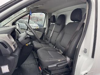 Nissan NV300 1.6 DCI  AIRCO - NAVI - Euro6 picture 15