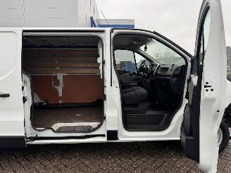 Nissan NV300 1.6 DCI  AIRCO - NAVI - Euro6 picture 20