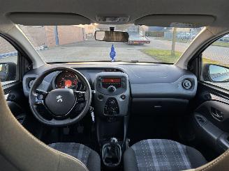 Peugeot 108 1.0 53kw AIRCO picture 11