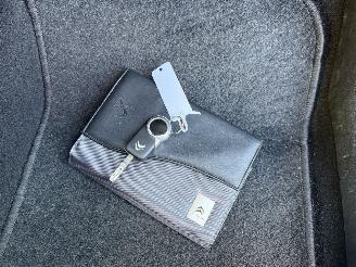 Citroën DS3 1.6 e-HDI So Chic NAVI picture 21