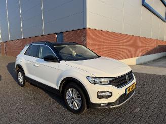 skadebil auto Volkswagen T-Roc 1.0 TSI 85Kw NAVI 2018/4