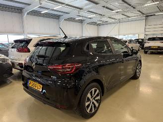 Renault Clio 1.6 E-Tech Hybrid 145 Equilibre picture 7