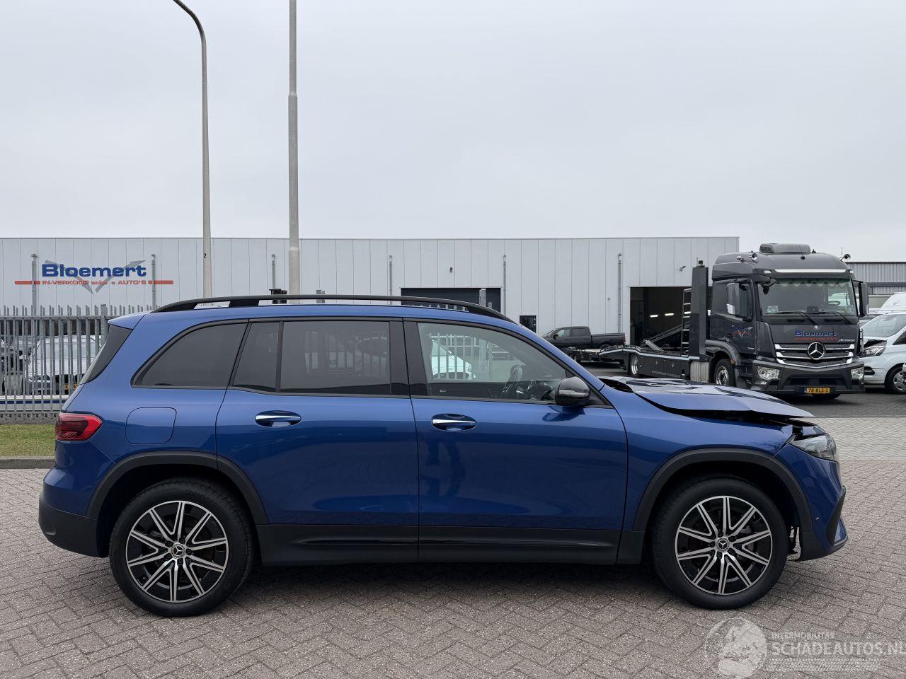 Mercedes EQB 350 4MATIC AMG Line 7-Persoons 67kWh