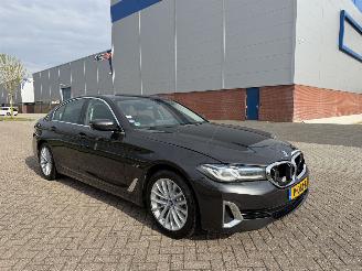 skadebil auto BMW 5-serie 520e Plug-In Hybrid 2022/3