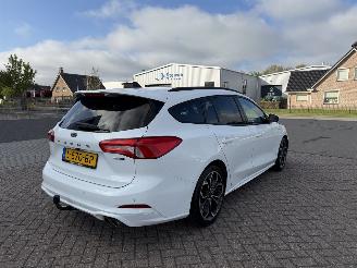Ford Focus 1.0 EcoBoost Hybrid ST Line picture 6