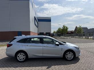 Opel Astra 1.6 CDTi  Clima - Navi - Euro6 picture 2