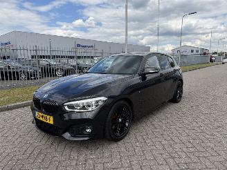 Voiture accidenté BMW 1-serie 116i M Sport Edition 2019/6