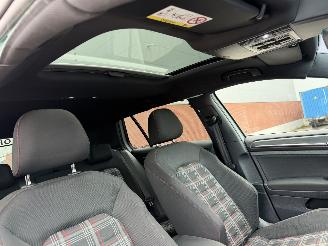 Volkswagen Golf 2.0 GTI Performance 245PK picture 25