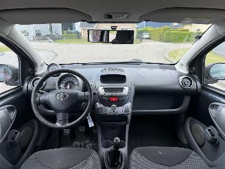 Toyota Aygo 1.0 50Kw AIRCO picture 15