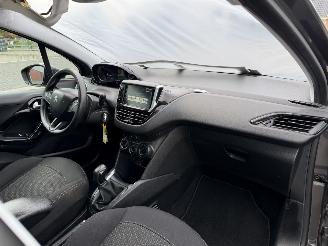 Peugeot 208 1.6 HDI 74Kw Navi - Airco picture 27