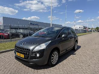 Coche accidentado Peugeot 3008 1.6 VTi  Clima Euro5 2010/6