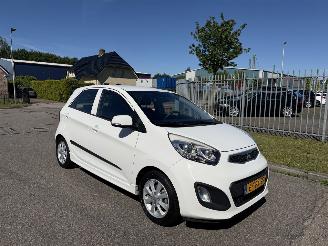 škoda osobní automobily Kia Picanto 1.2 CVVT 63Kw  AIRCO 2014/2