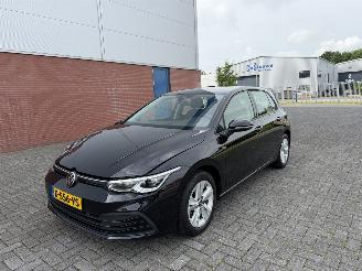 skadebil auto Volkswagen Golf 1.0 TSI 81Kw Clima - Navi 2021/3
