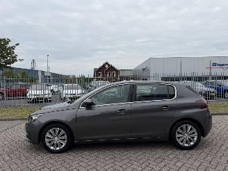 Peugeot 308  picture 2