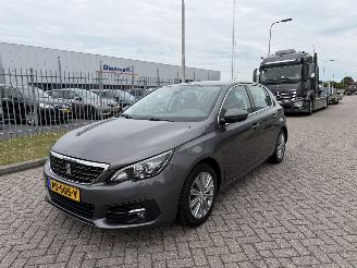 skadebil auto Peugeot 308  2017/4